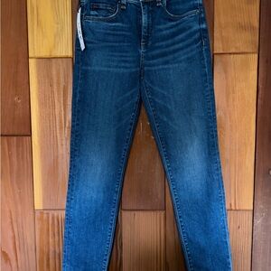 NWT ASKK NY Women’s mid rise skinny  Jeans in Deep Blue